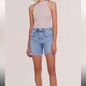 NWT Riley High Rise Slim Short – Snapshot - size 28